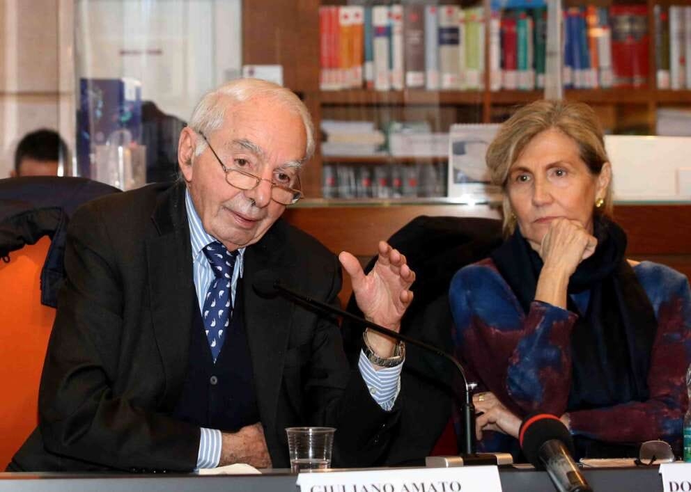 La Corte Costituzionale nella società. Giuliano Amato e Donatella Stasio raccontano storie di democrazia