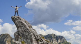  L’altezza della libertà. Il viaggio tra l’essenziale bellezza delle Alpi Apuane di Gianluca Briccolani 